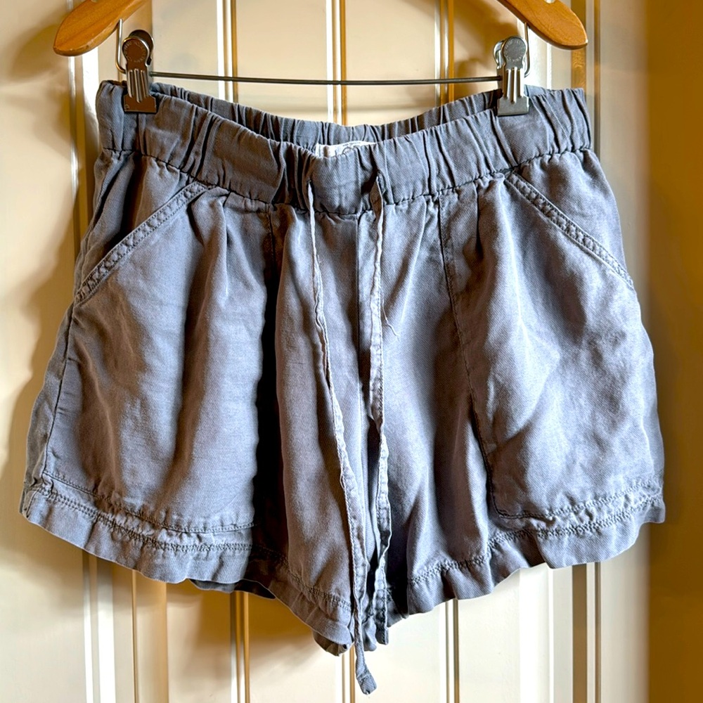 Loft paper bag gray shorts